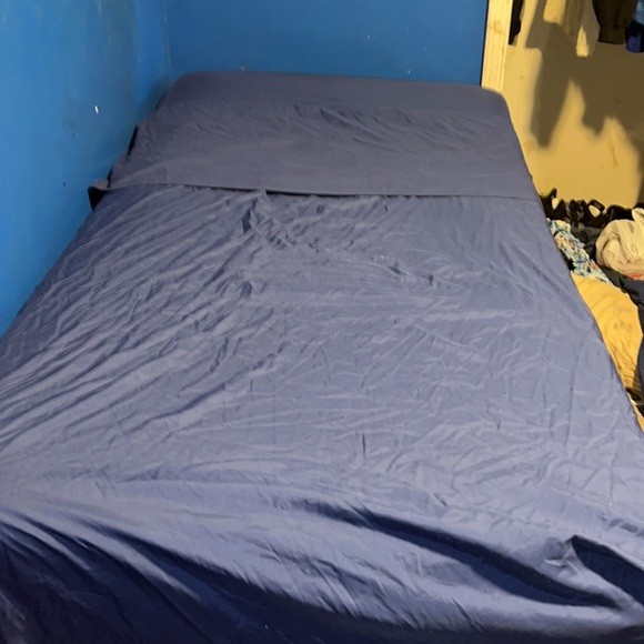 Bed set - Picture 2 of 3